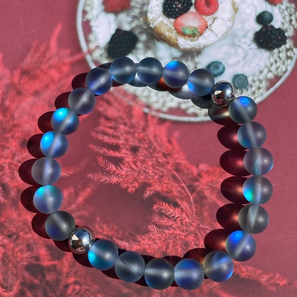 Cynthia Rowley Plus Size high low top with free bracelet! - Picture 7 of 8